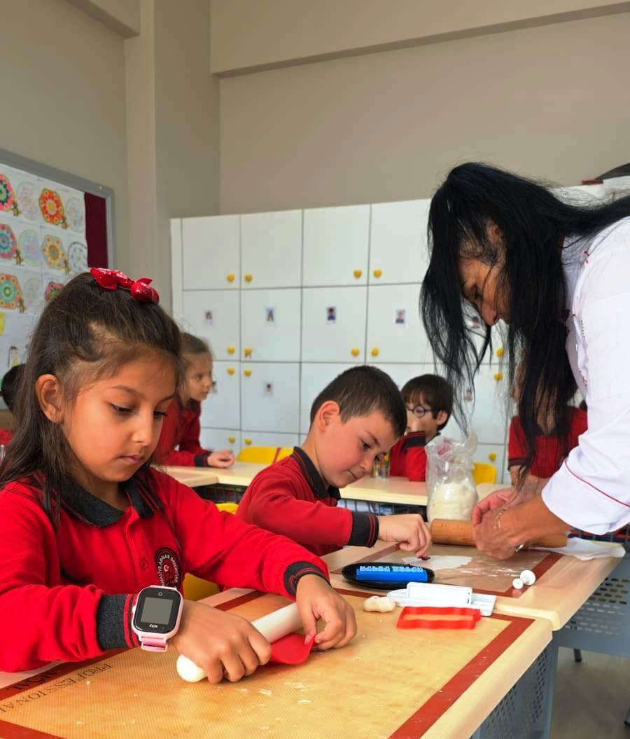 Kurabiye Canavarlarından “Cumhuriyet Kurabiyesi”