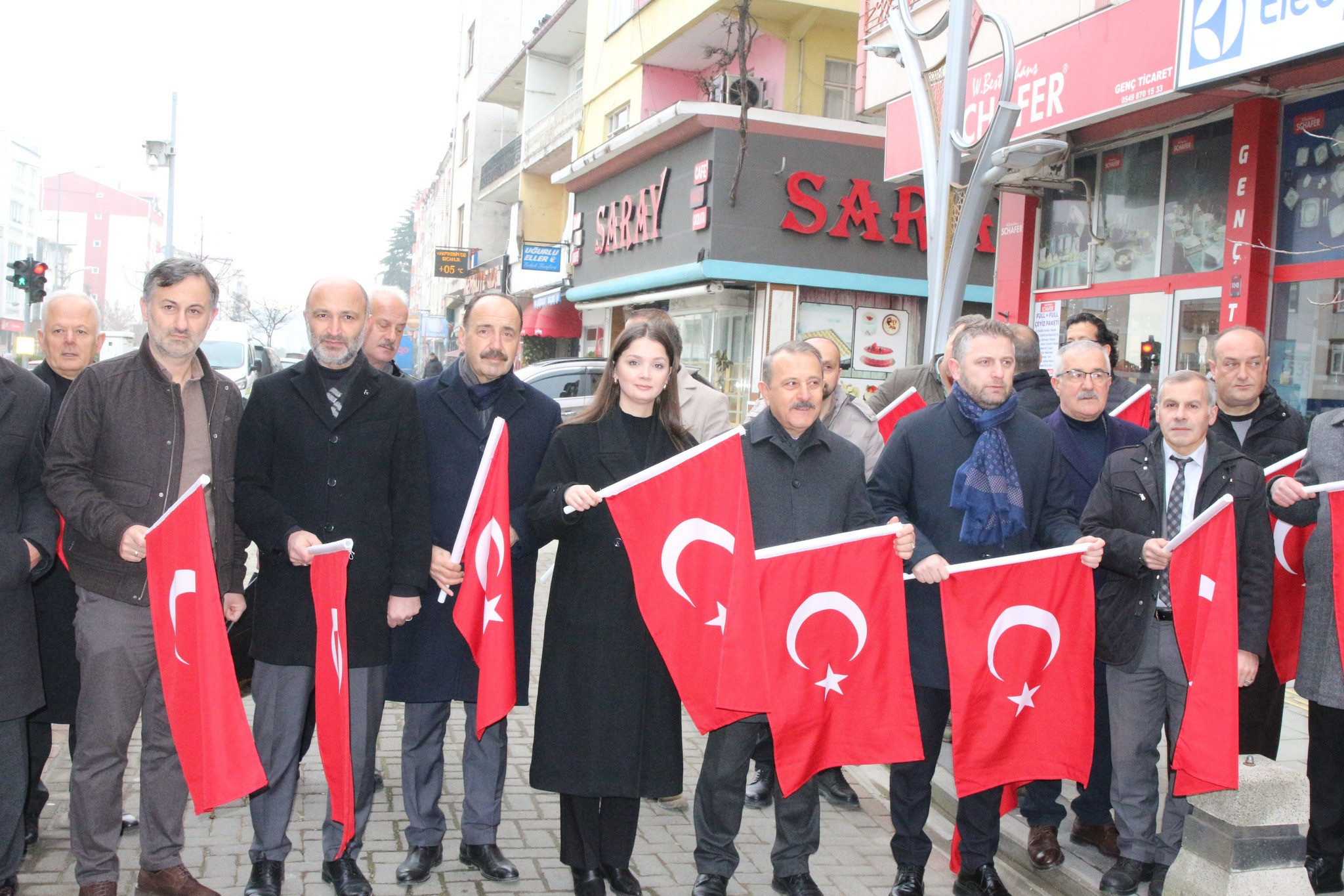 Vakfıkebir’de Bayrak Seferberliği