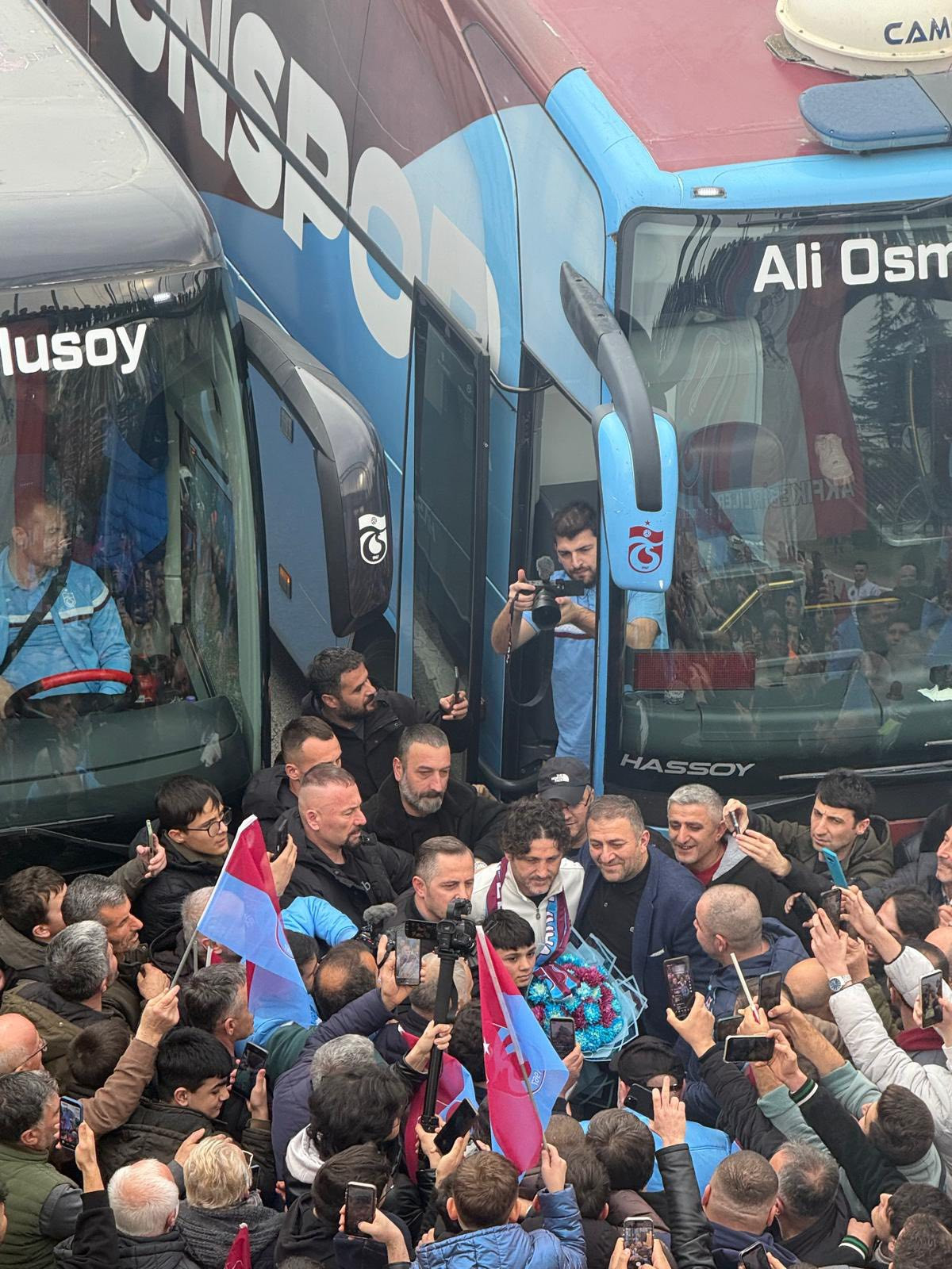 Trabzonspor’a Vakfıkebir’de Muhteşem Karşılama
