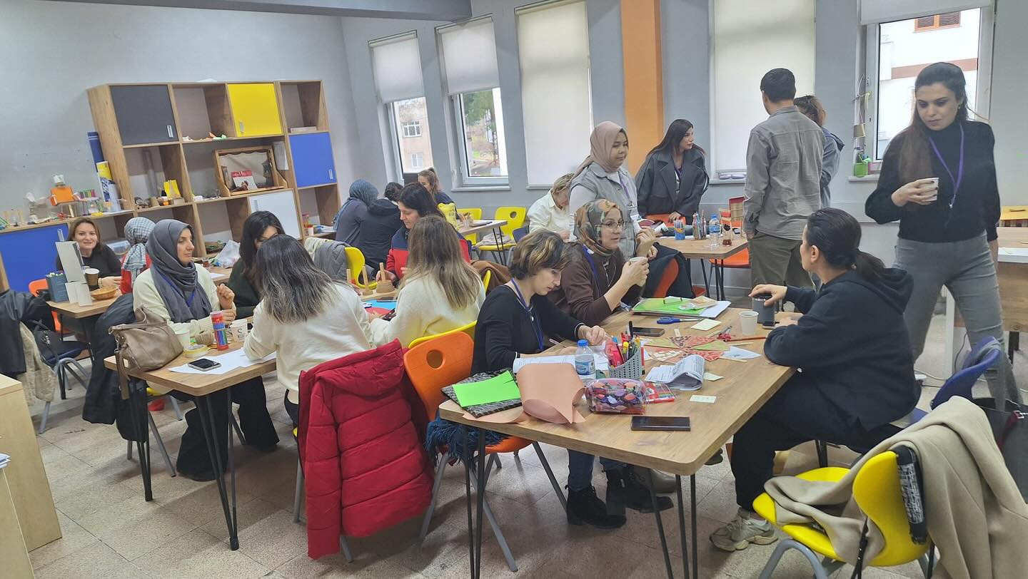 Öğretmenlere Mesleki Gelişim Eğitimi Verildi