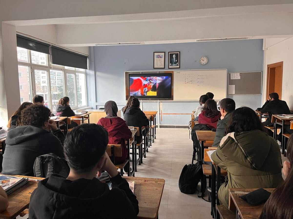 Öğrenciler Asrın Felaketini Unutmadı!