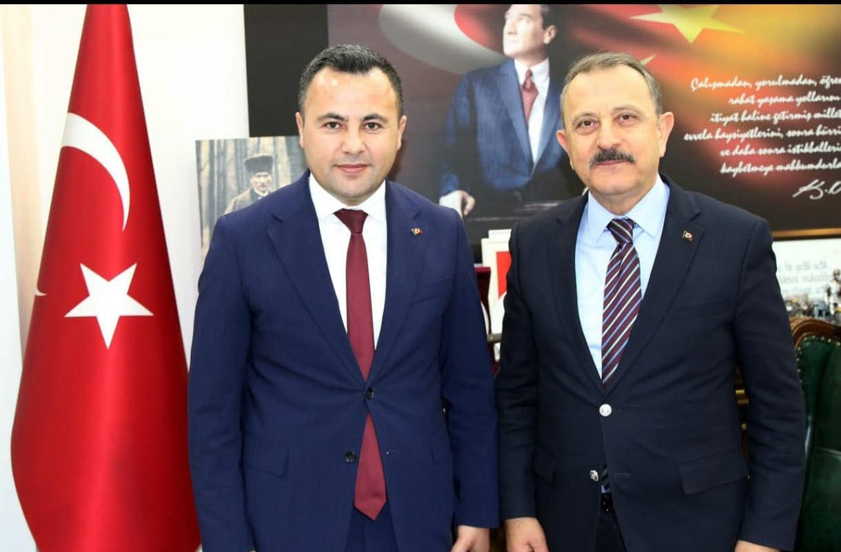 Kaymakam Uzan’dan Kurumlara Veda