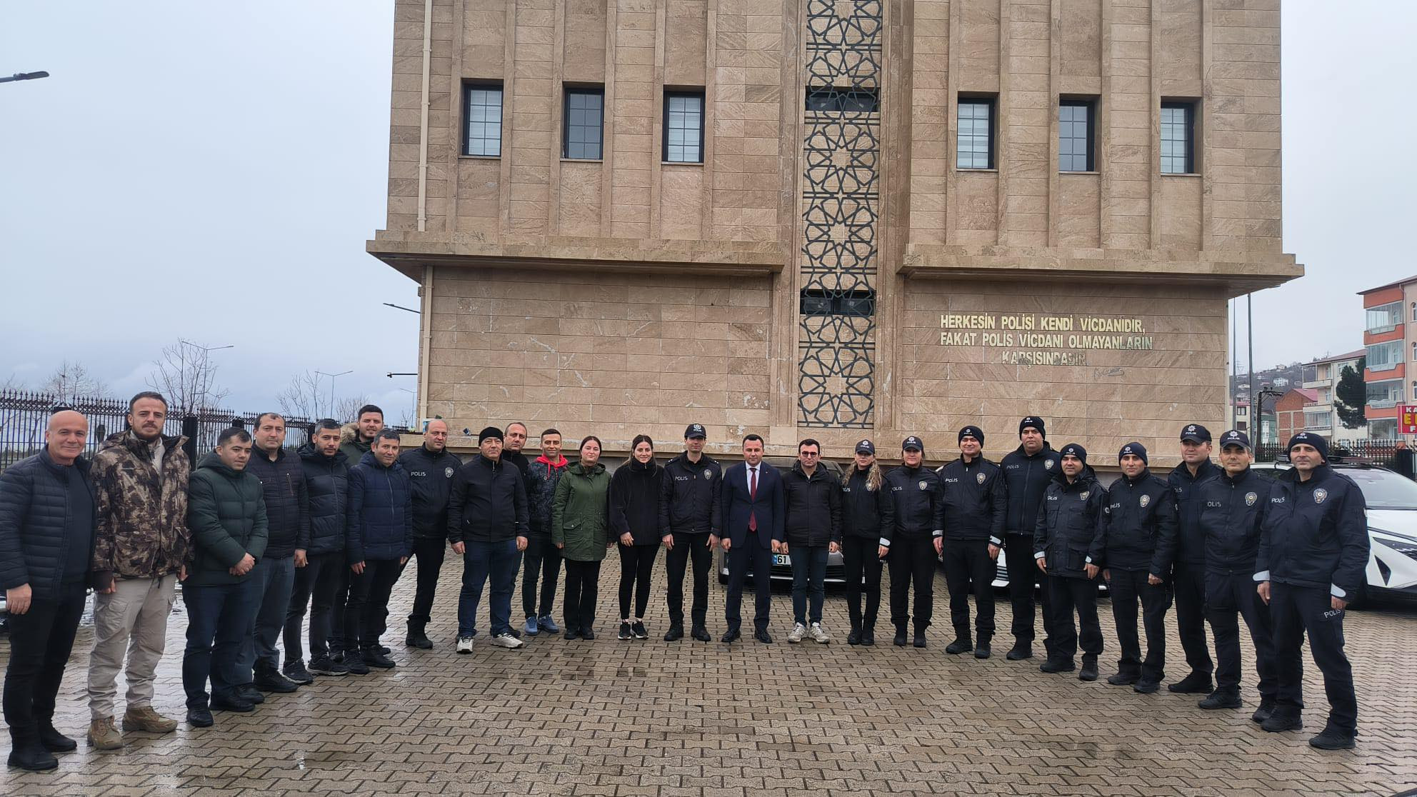 Kaymakam Uzan’dan Kurumlara Veda