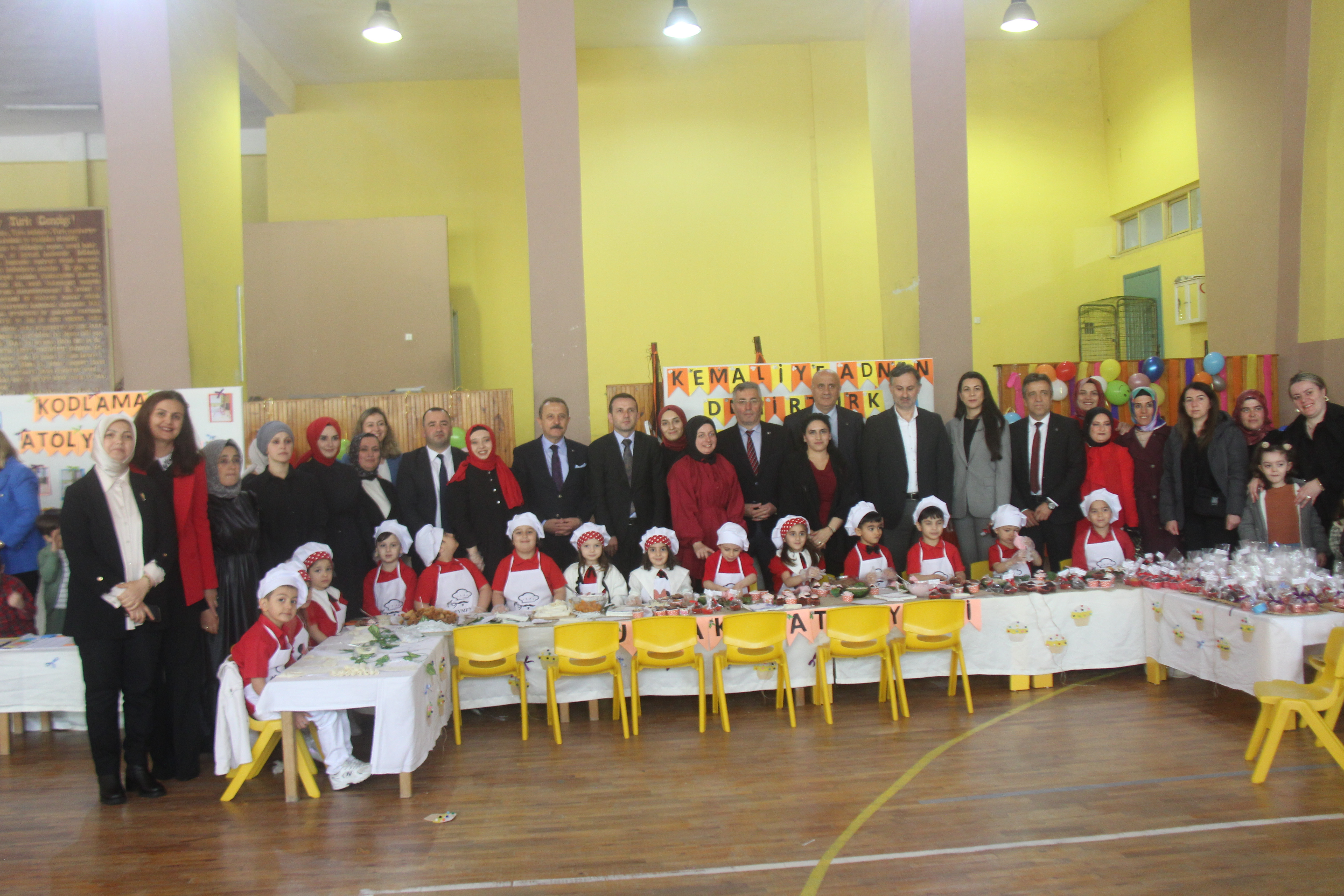 Ellerim Küçük, Hayallerim Büyük” 