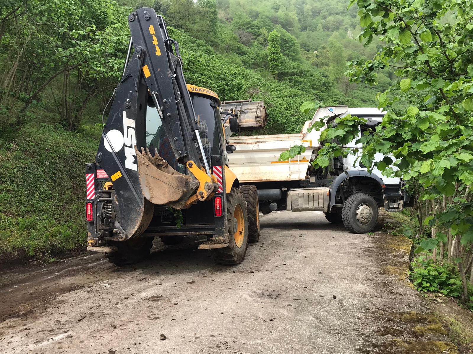 Ziyaretler ve Çalışmalar Devam Ediyor