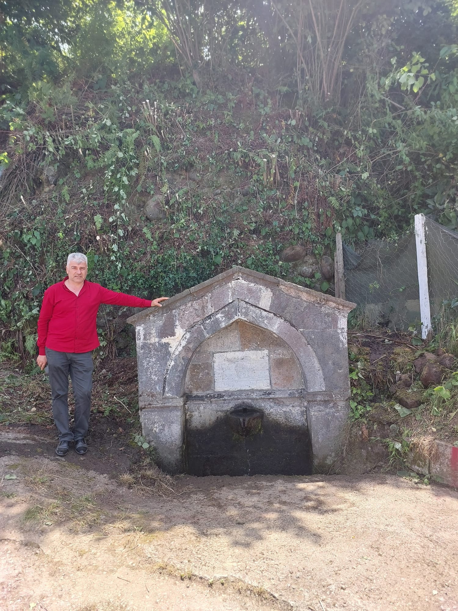 Tarihi Çeşme Onarılmayı Bekliyor!