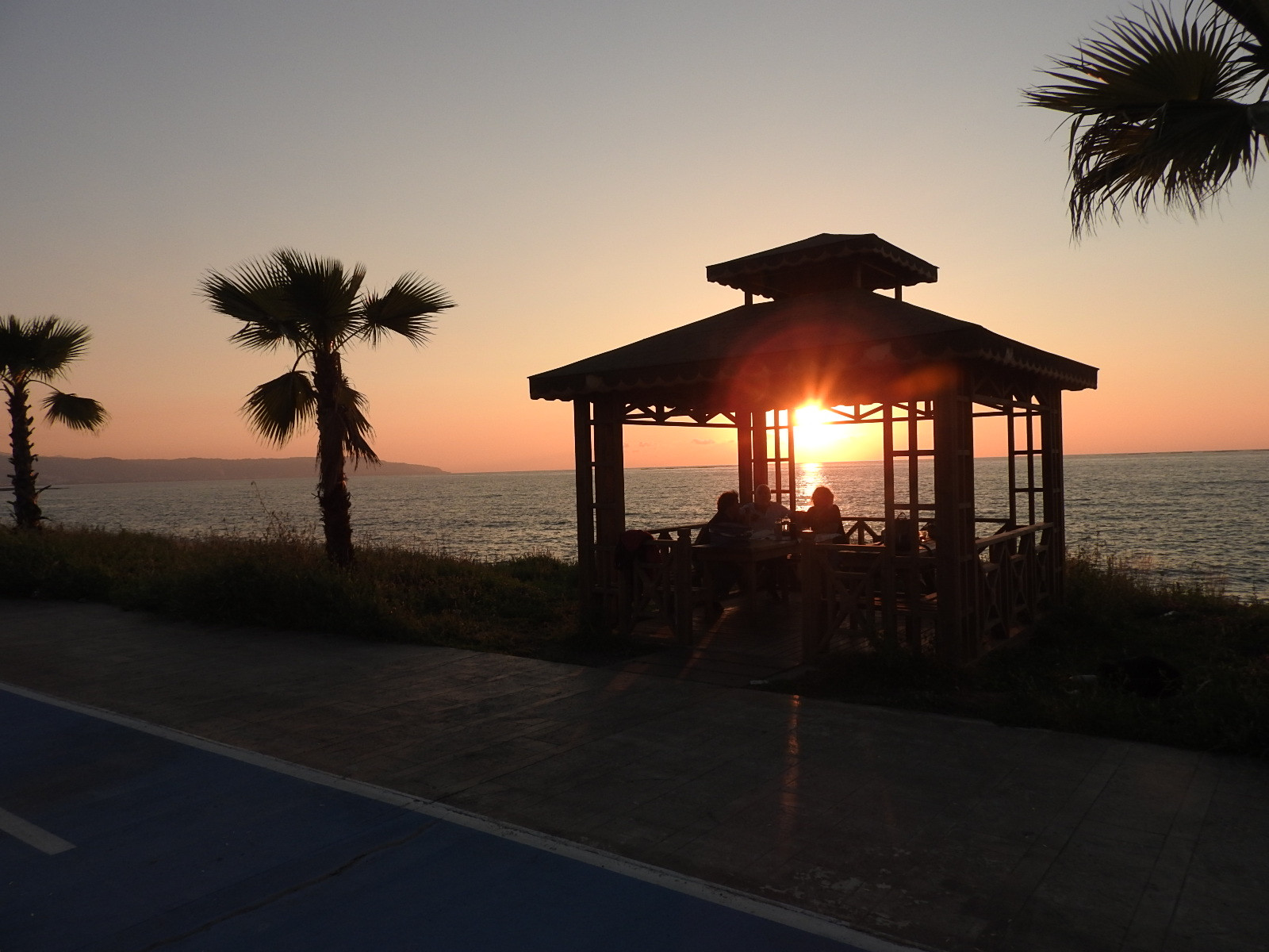 Millet Bahçesinde Gün Batımı Bir Başka Güzel!