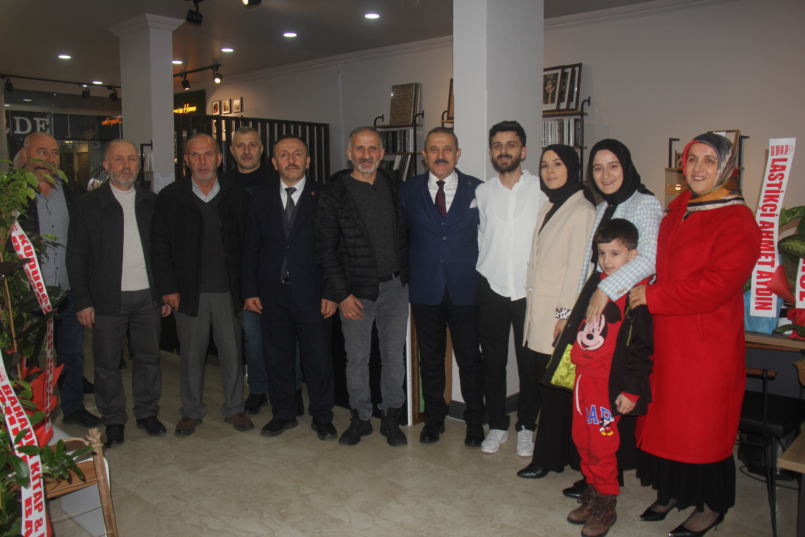 Açılış Kurdeleleri Birlikte Kesildi