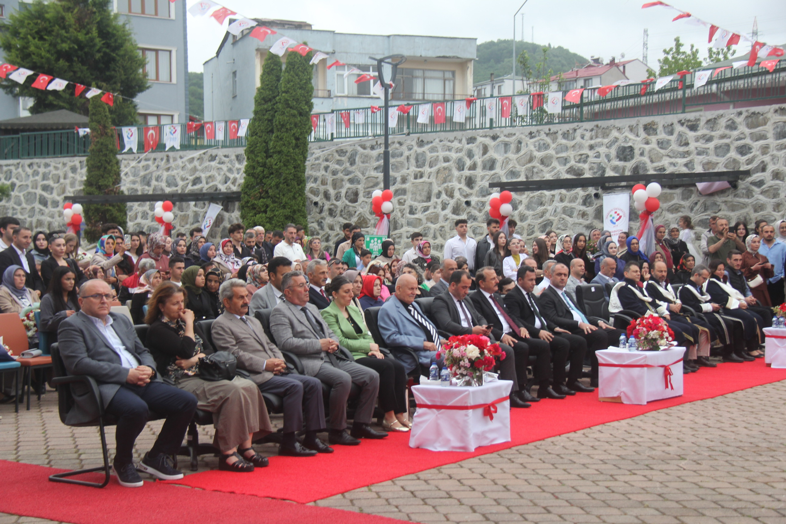 Vakfıkebir MYO’da, 19 Dönem Mezunlar İçin Tören Düzenlendi