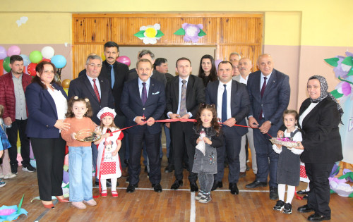 Ellerim Küçük, Hayallerim Büyük” 