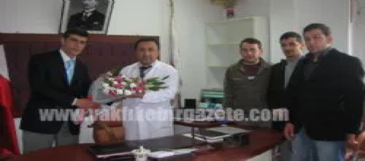 AK GENÇLER HASTANEYİ ZİYARET ETTİ