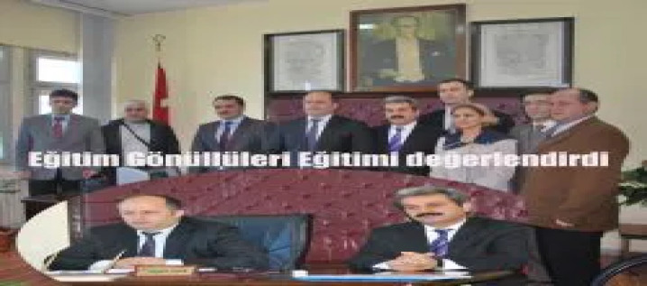 Vakfıkebir Eğitim Gönüllüleri Eğitimi Değerlendirdi