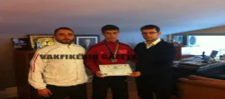 Taylan Avrupa üçüncüsü oldu.