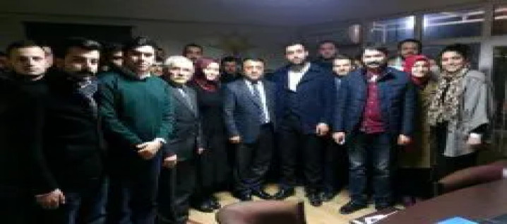 Nevzat Çabuk,  Ortahisar İlçe gençlik kollarını ziyaret etti