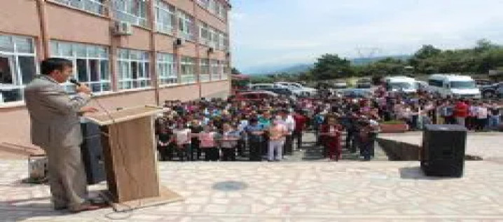 Hayden Çocuklar Şimdi Tatile