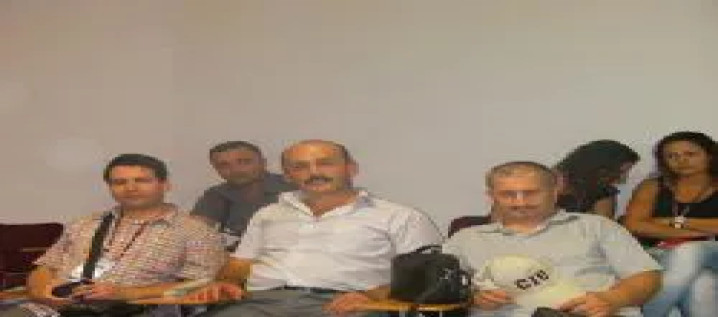 BİLDİRİLERİNİ SUNDULAR