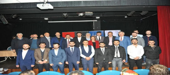 Biz Liderimizin Yanında Dik Duran Gençler Olduk