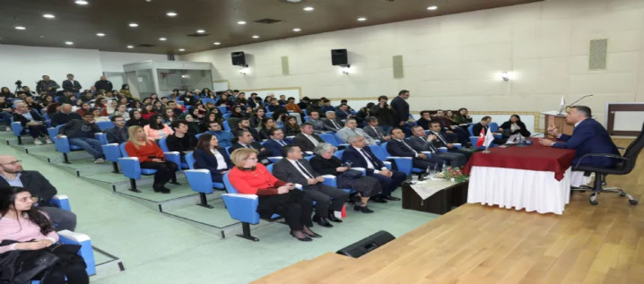 İlkokula kadar hiç ayakkabı giyemedim