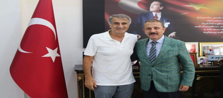 Başkan Koçal’dan Şenol Güneş'e Kutlama