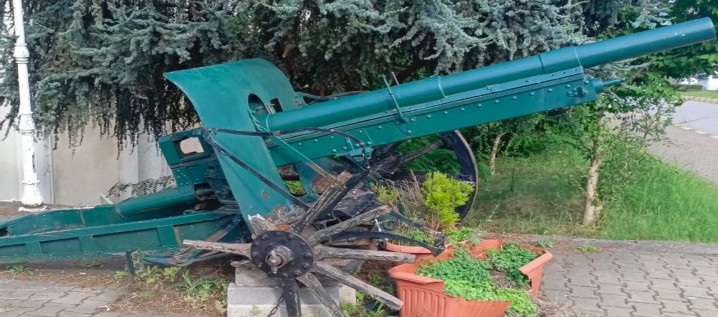 Tarihi Top Çürümeye Terk Edildi !