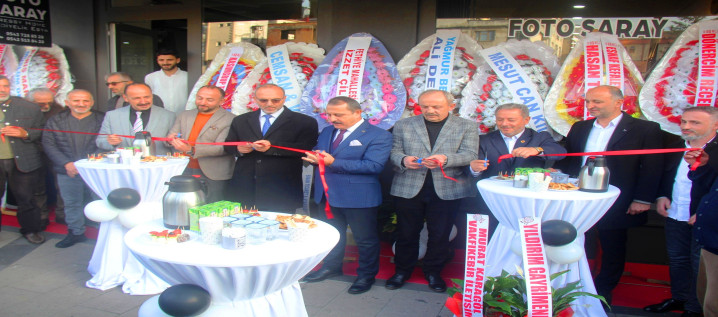 Açılış Kurdeleleri Birlikte Kesildi