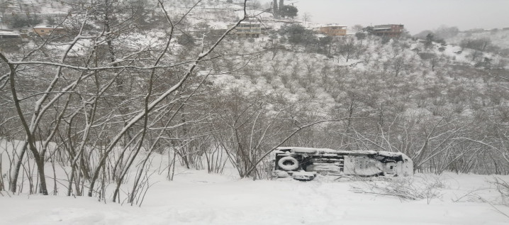 Arıza Ekibi Şarampole Yuvarlandı!